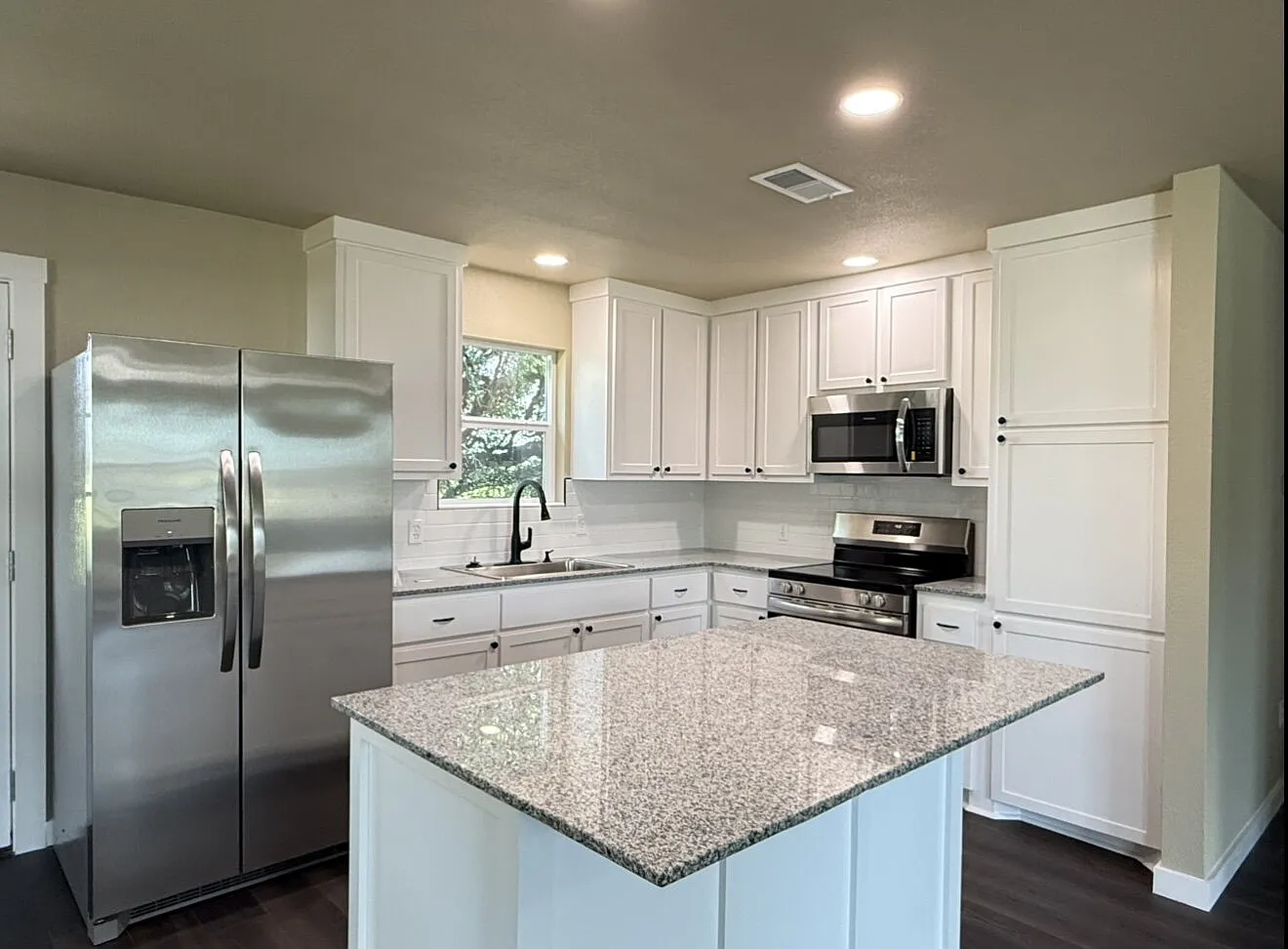 2 bed, 1.0 bath, 1000 sqft, $1,285 — Photo 4