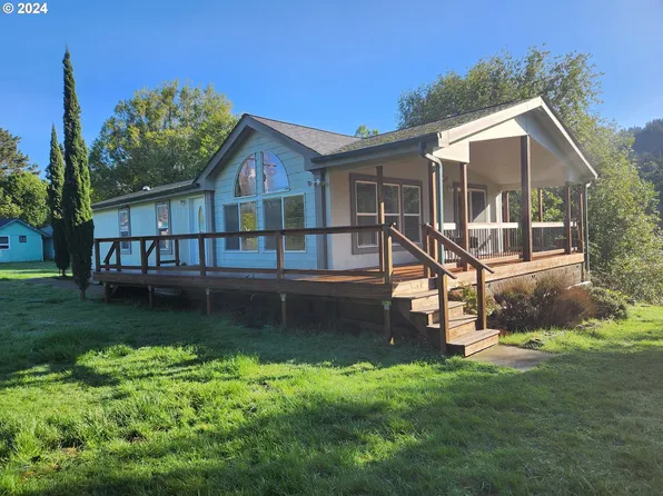 95664 Jerrys Flat Rd, Gold Beach, OR 97444