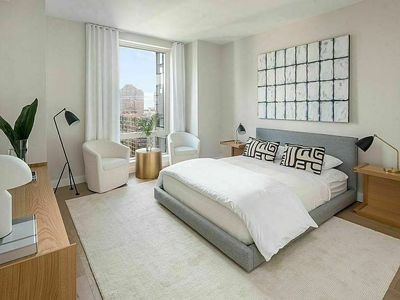 4th image of 225 E 39th St APT 5I