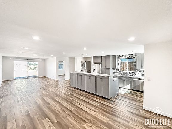 4th image of 7080 Hillsboro St