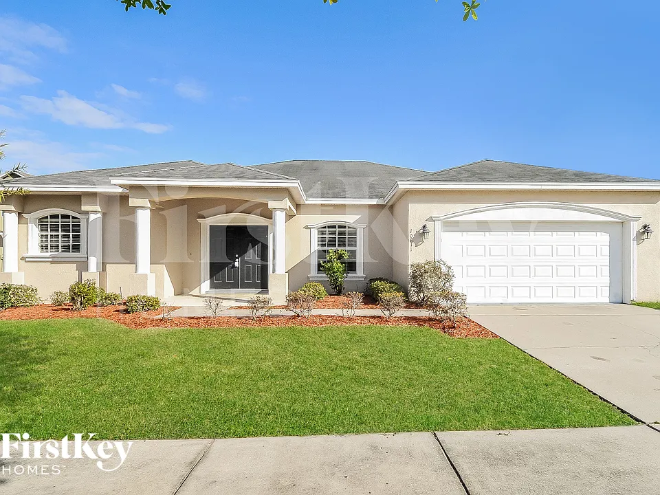 10611 Carloway Hills Dr