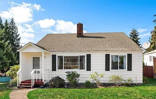 17253 33rd Ave S Photo 1