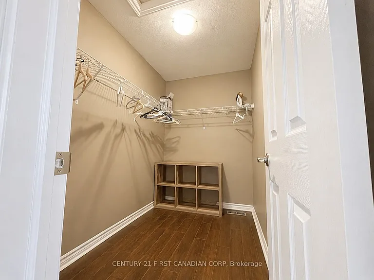 2722 Bateman Trl — Photo 12
