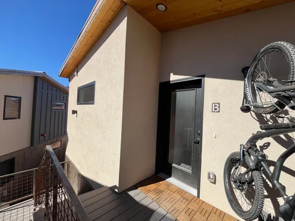 1185 S Murphy Ln #202B, Moab, UT 84532