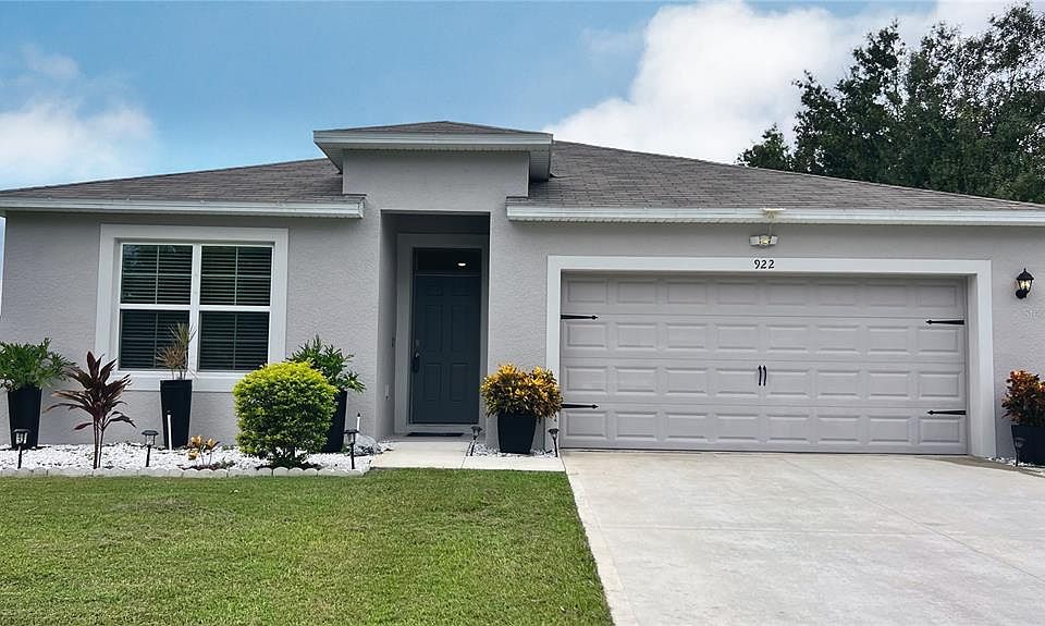 1st image of 922 SALERNO COURT