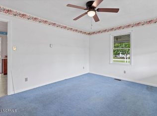 85 8th St, Maysville, NC 28555