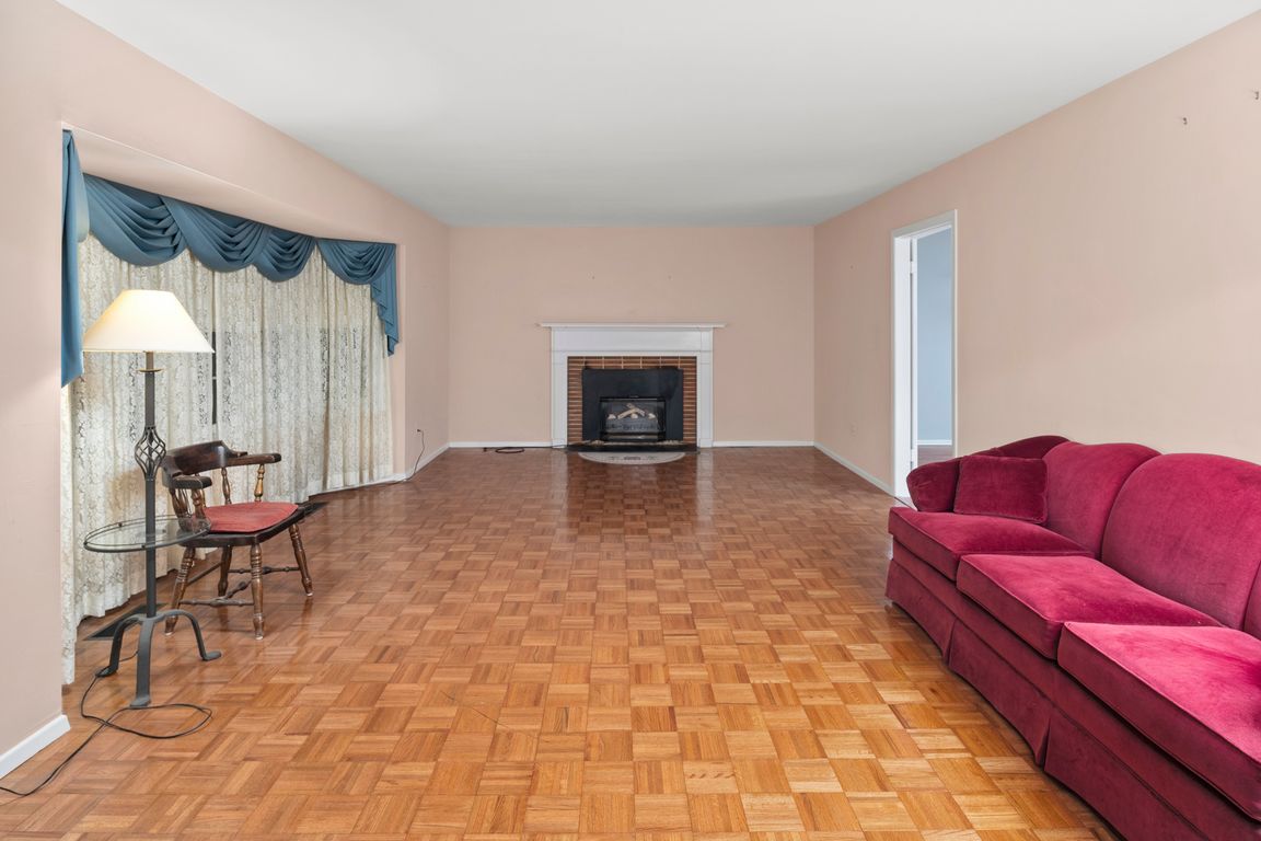 next background image