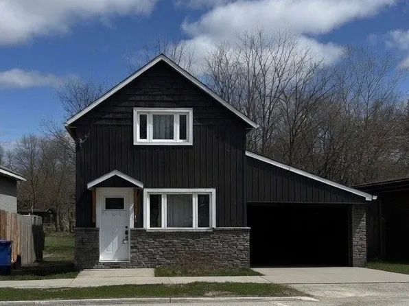 523 Mill St, West Grey, ON N0G 2M0