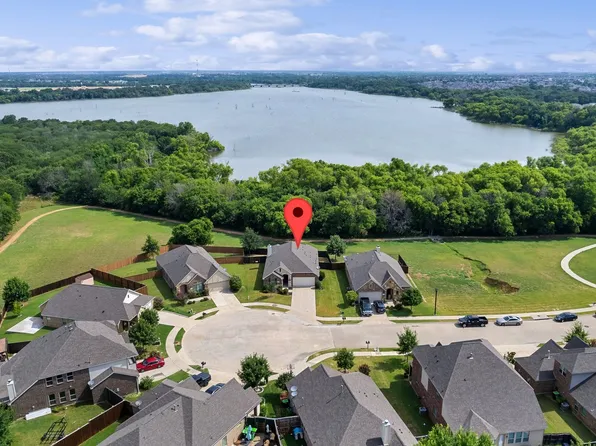 709 Water Garden Cir, Little Elm, TX 75068