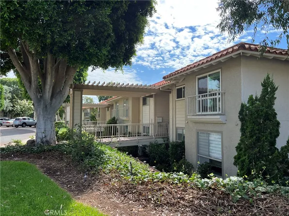 3273 San Amadeo Unit D, Laguna Woods, CA 92637