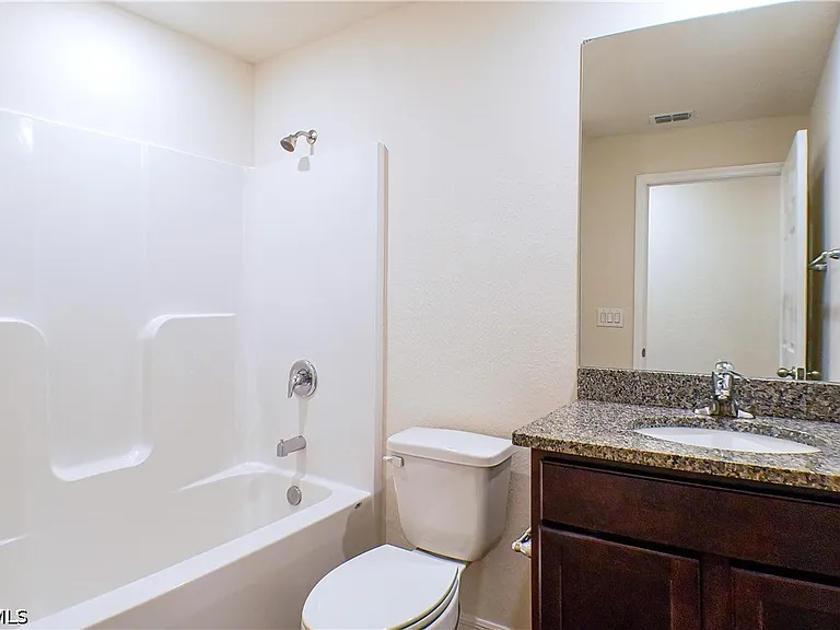 225 Rogers St — Photo 10