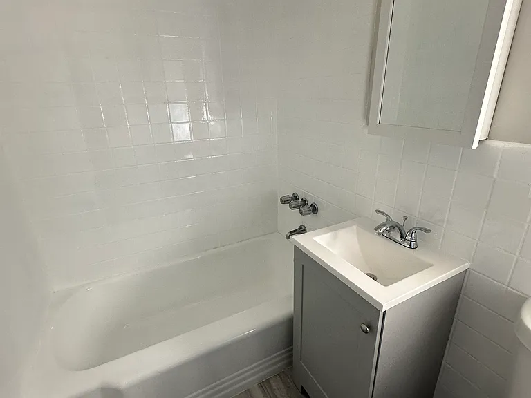 210 Broad Ave #B — Photo 13