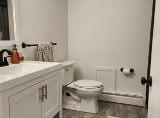 100 Dorr Ave #17646078, Riverside, RI 02915