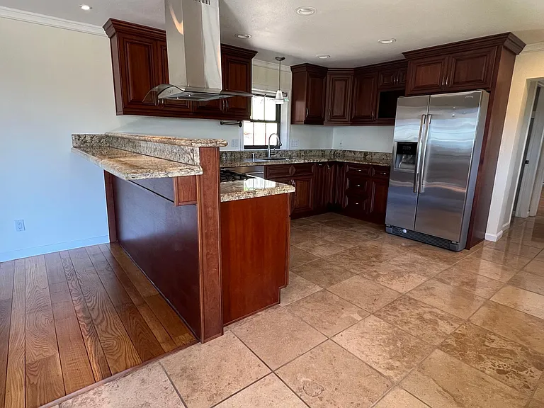 363 Bancroft Way — Photo 11