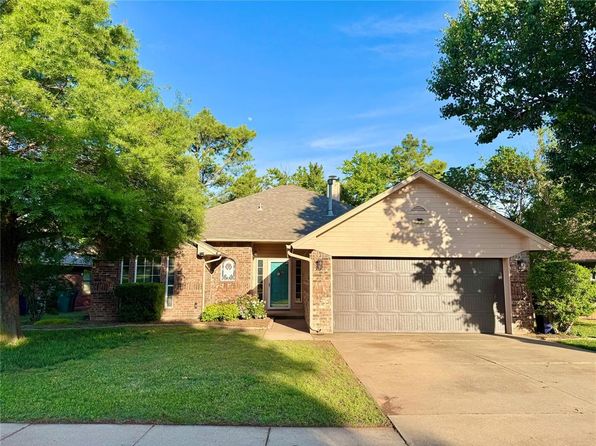 18324 Scarlet Oak Ln, Edmond, OK 73012
