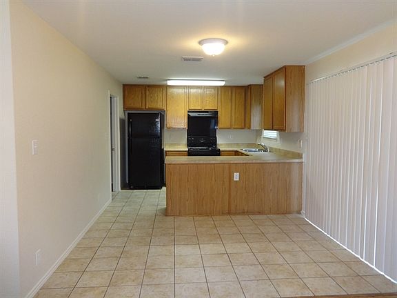4th image of 2388 Medina Drive