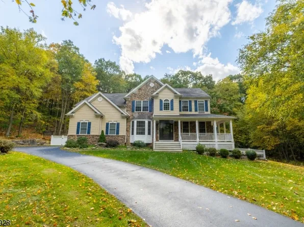 14 Forest Ridge Dr, Independence Twp., NJ 07840