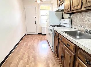 20-30 27th St #1, Astoria, NY 11105
