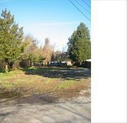 2nd image of 11 Cherry St