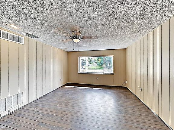 2nd image of 8409 Banyan Blvd