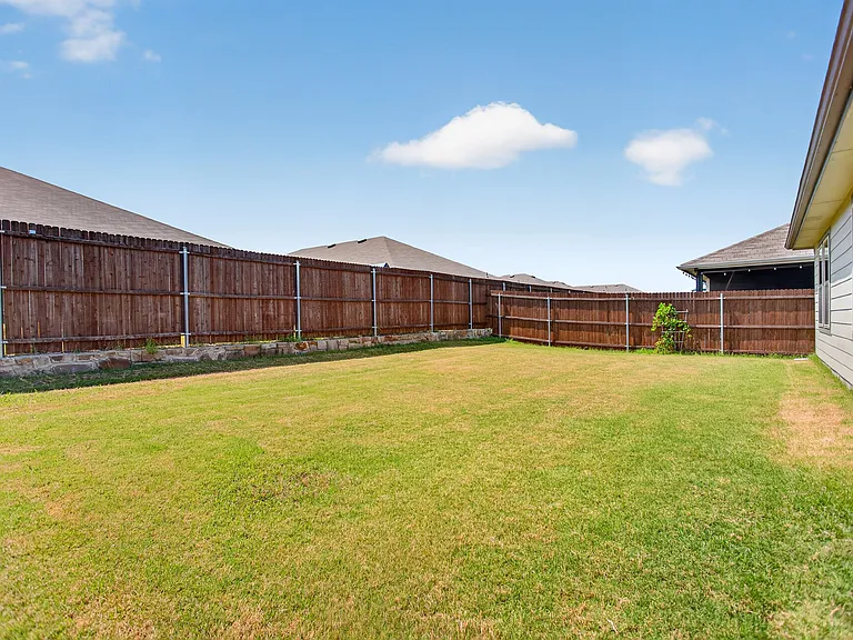 149 Boxwood Dr — Photo 21