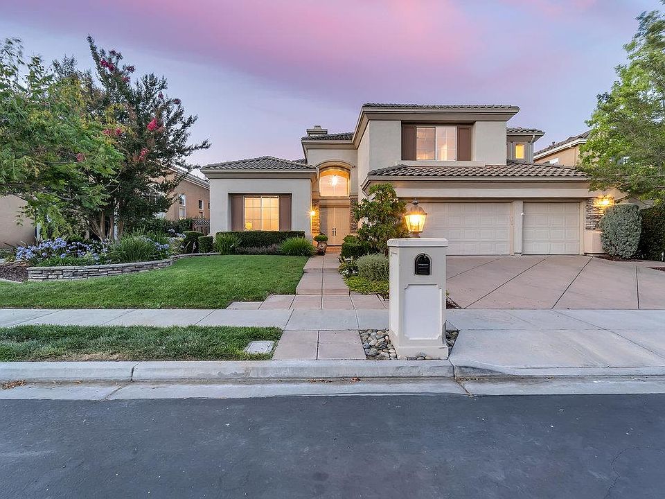 1st image of 1705 Lucca Pl