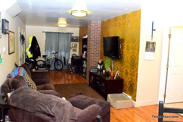 Rented by Ferson Associates LLC | media 43