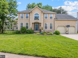 4 Twisting Ln, Sicklerville, NJ 08081