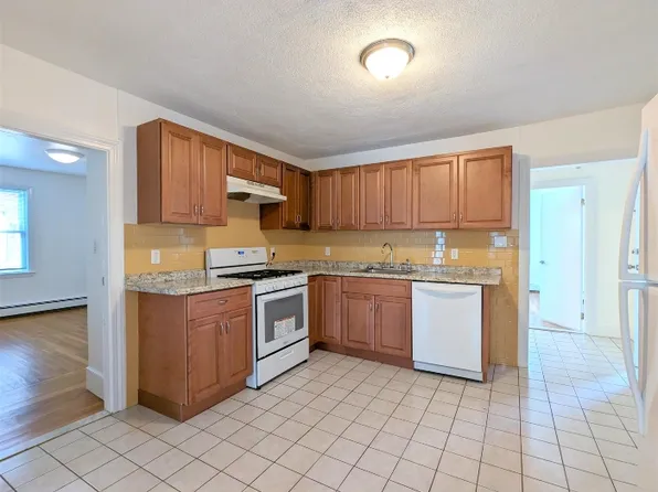 322 Lowell St, Somerville, MA