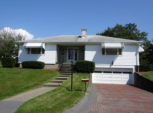 90 Lewis Ave, Tiverton, RI 02878