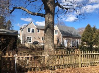 77 Watson Ave, Jamestown, RI 02835