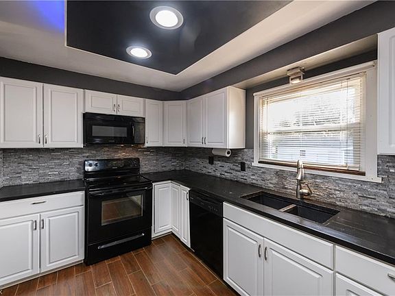 5th image of 2524 Schuler Ave NW