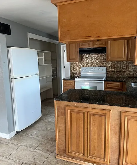 4640 Abdella Ln — Photo 5