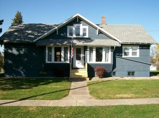 508 W 3rd St, Welcome, MN 56181