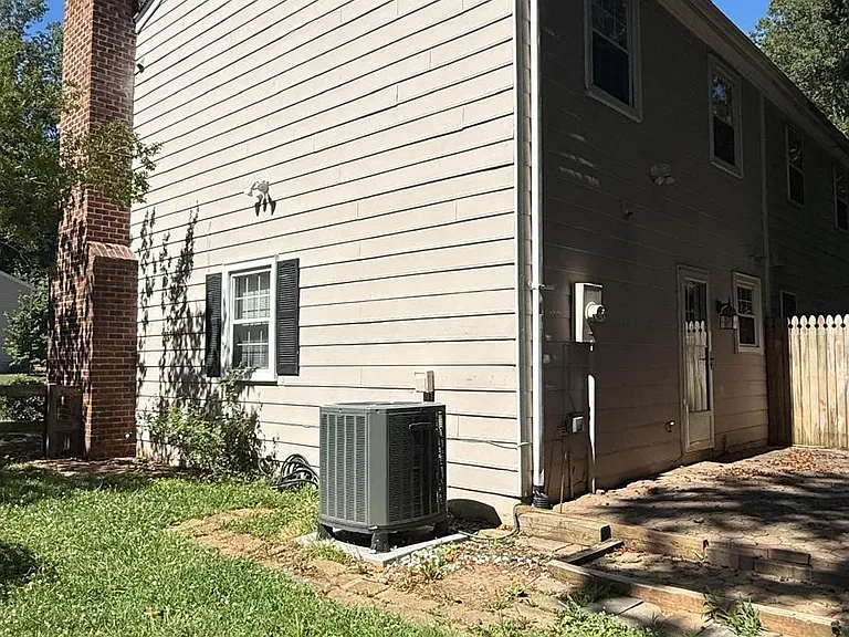282 Albert Ct — Photo 19