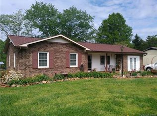 2233 Belmar St, Newton, NC 28658