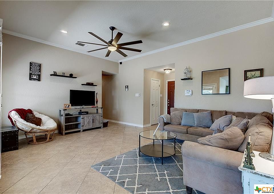 1st image of 2604 Bluebonnet Valley Dr