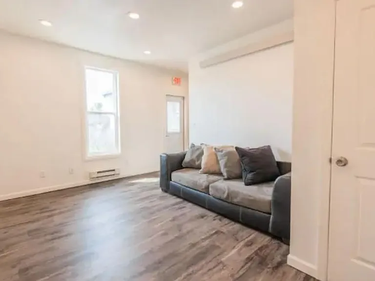 621 S 2nd St #1 — Photo 4
