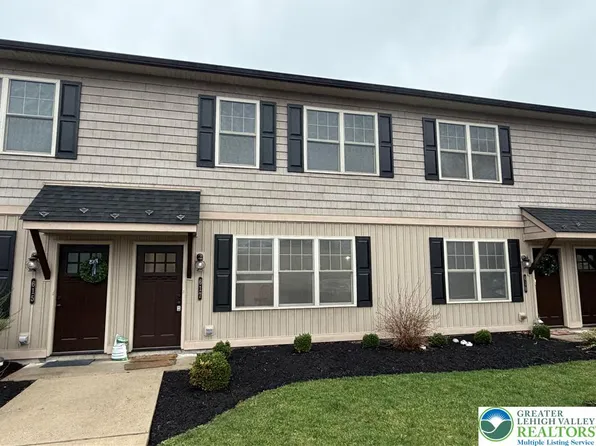 617 Linden St, Coopersburg, PA 18036