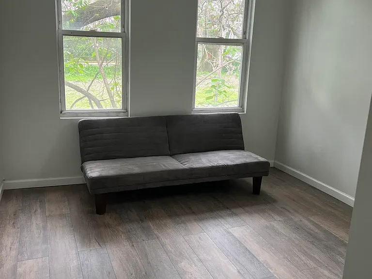 1018 W Indiana Ave #2 — Photo 6
