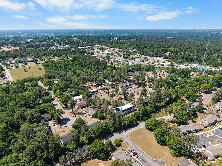 Pine Crest — Photo 49