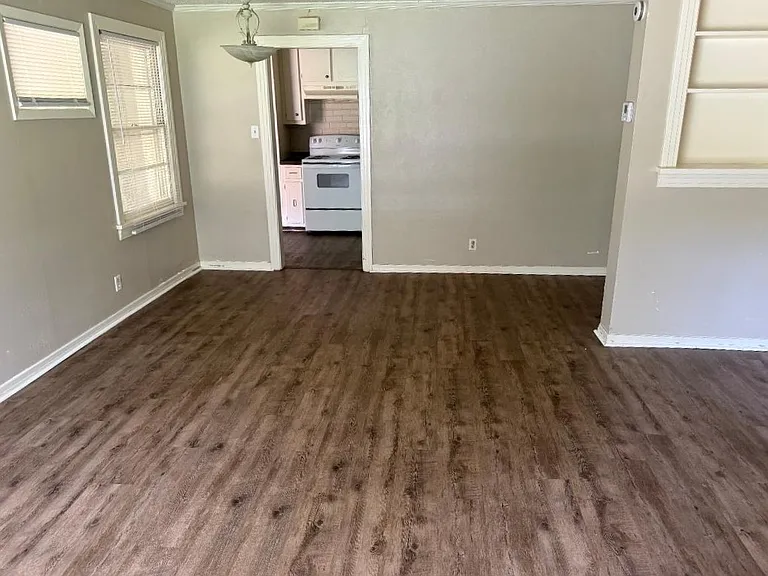 100 Shellwood Dr — Photo 10