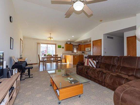 3rd image of 1311 Crimson Leaf Dr