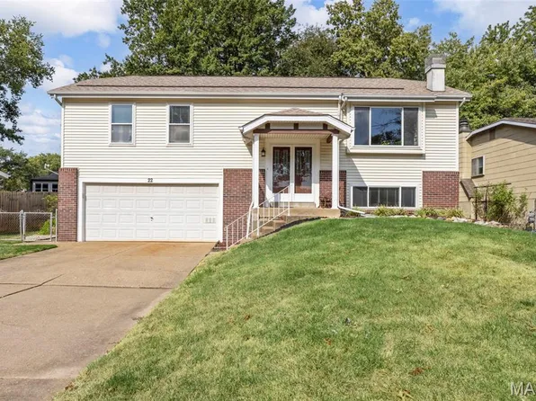 22 Westwinds Dr, Saint Peters, MO 63376