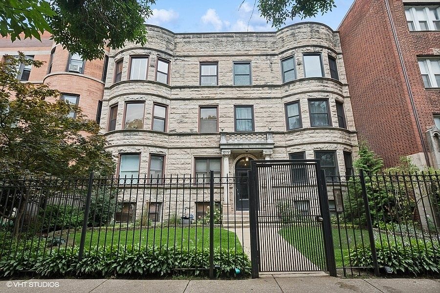 1st image of 5706 N Winthrop Ave APT 2S