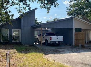 1216 Elm Ct, Runaway Bay, TX 76426