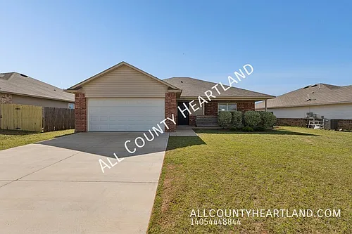 933 S Blackjack Ln Photo 1