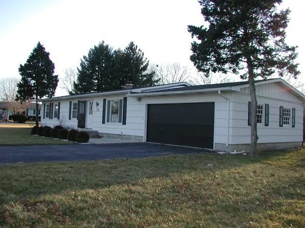 9 Rosewood Dr, Tiffin, OH 44883