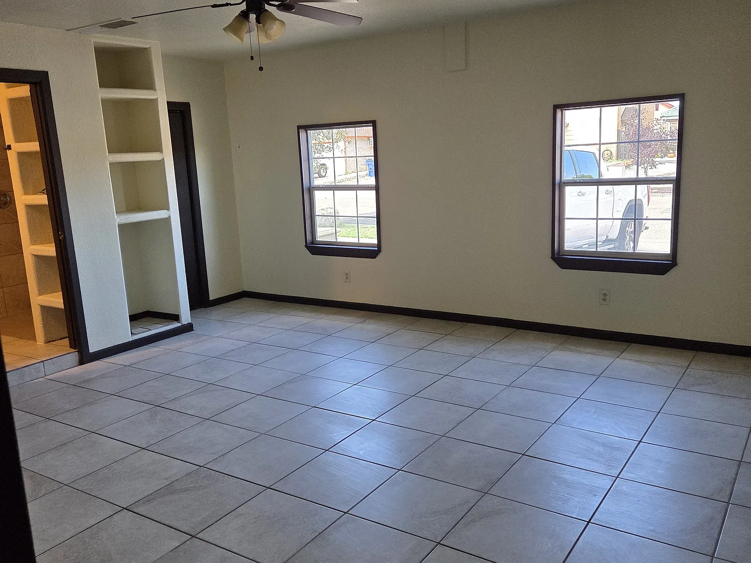 4 bed, 1872 sqft, $1,650 — Photo 4