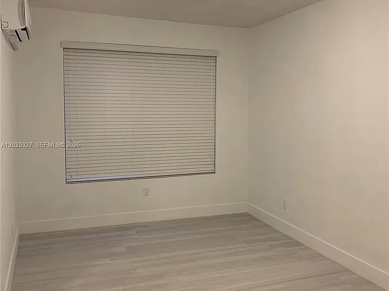 712 SW 56th Ave #4B — Photo 3